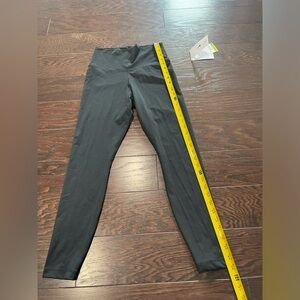 Women's Nike Yoga Leggings In Black Size Medium NEW Athleisure Gym